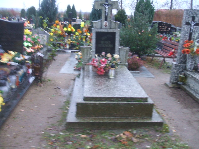 Grób Stanisław Jurkiewicz